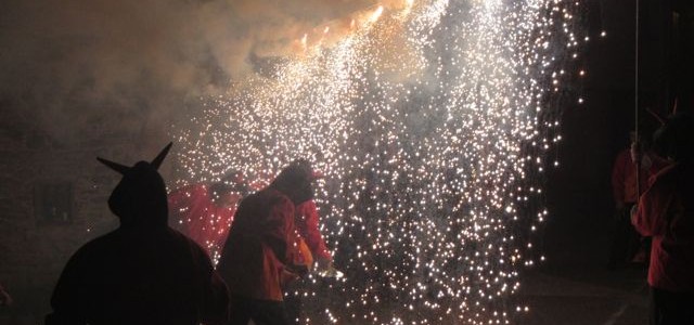 Un correfoc endimoniat va recórrer els vells carrers de Catllà el dissabte 11 de maig a la nit. El diumenge 12 de maig, els Pallagos dels Conflent van ser oficialment...